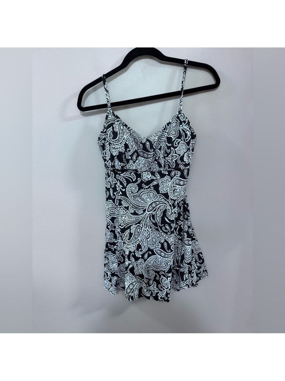 Beach House Black and White Paisley One Piece Swim-dress. Size 10